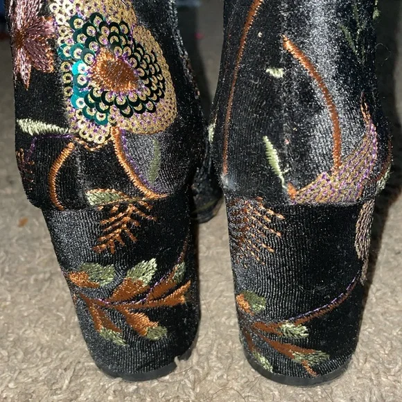Anthropologie Steven by Steve Madden Lissa Bootie black velvet floral embroider - Picture 9 of 13